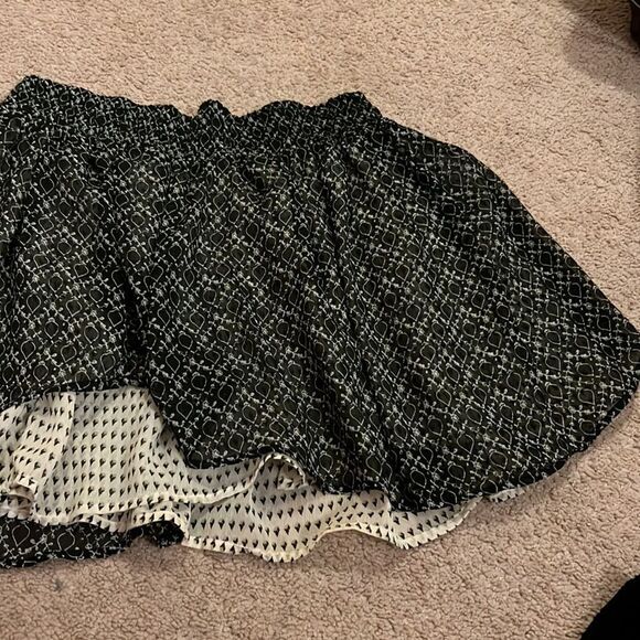 Converse layered skirt 10 - Picture 4 of 7